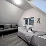 Utulny Maly Domcek S Virivkou Villa