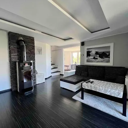 Utulny Maly Domcek S Virivkou * Kosice