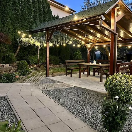 Vila Utulny Maly Domcek S Virivkou Kosice