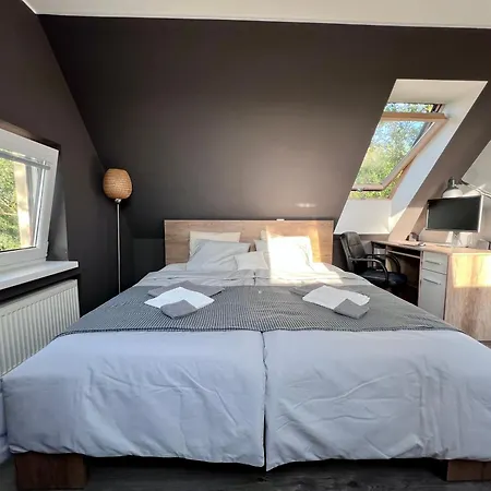 Utulny Maly Domcek S Virivkou