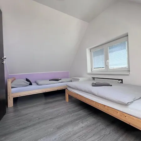 Villa Utulny Dom S Virivkou S Vyhladom Na Mesto A Velkym Parkoviskom *