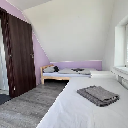 Villa Utulny Dom S Virivkou S Vyhladom Na Mesto A Velkym Parkoviskom
