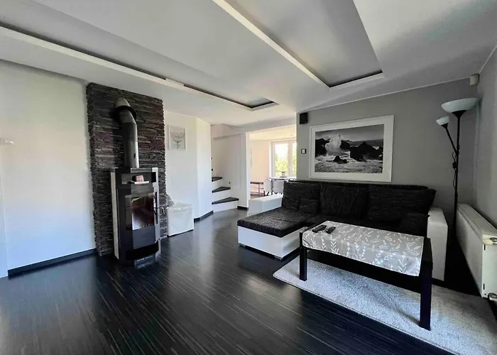 Utulny Maly Domcek S Virivkou * Košice