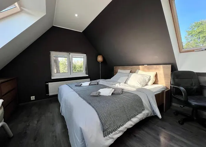 Utulny Maly Domcek S Virivkou Villa