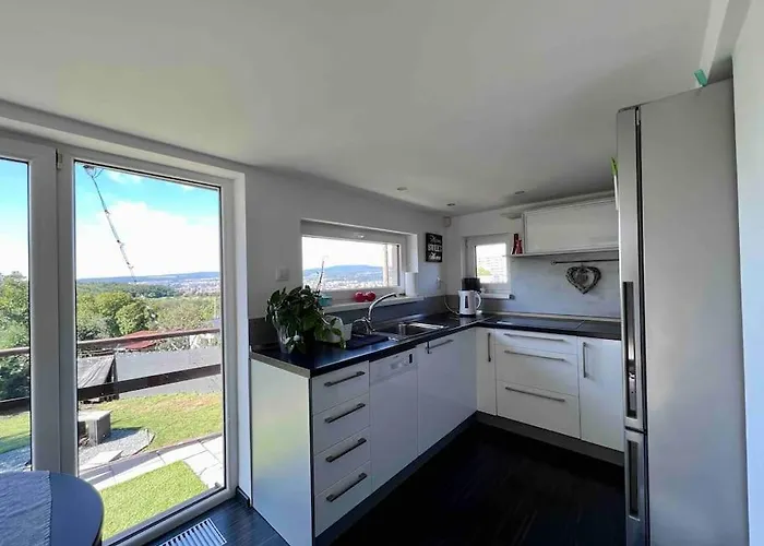 Utulny Maly Domcek S Virivkou * Košice