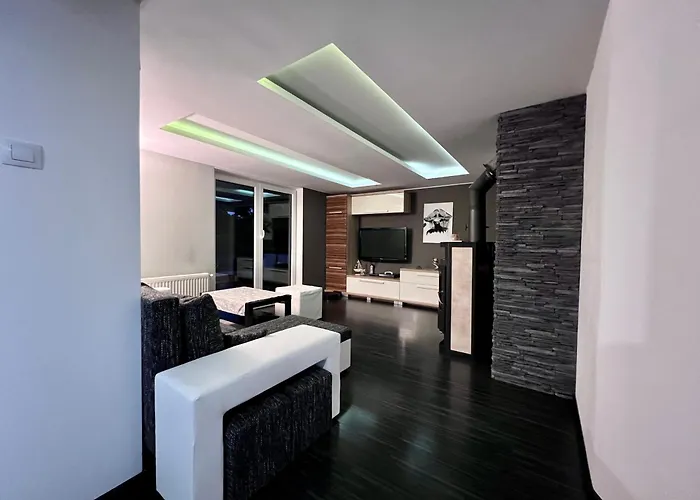 Utulny Maly Domcek S Virivkou *